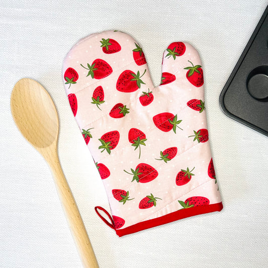 Strawberries Oven Mitt